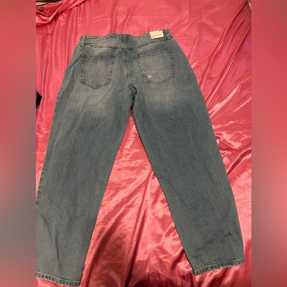 Brand new forever 21 boyfriend jeans size 31 women’s - Picture 4 of 5